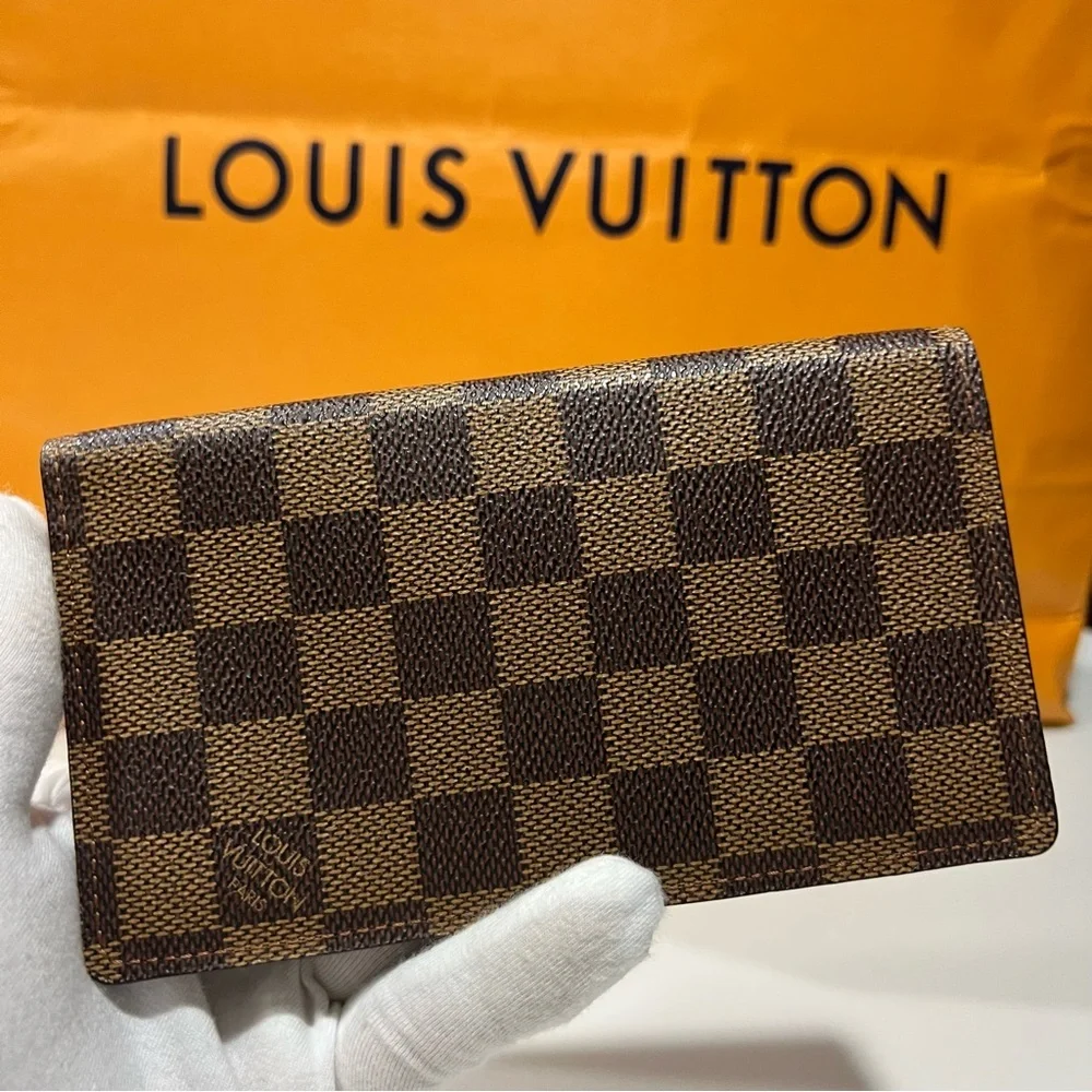 Louis Vuitton Bifild Ebene Wallet